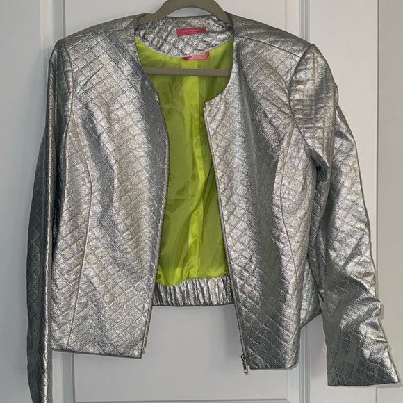 gorgeous quilted Isaac Mizrahi silver blazer zip up - Picture 2 of 5